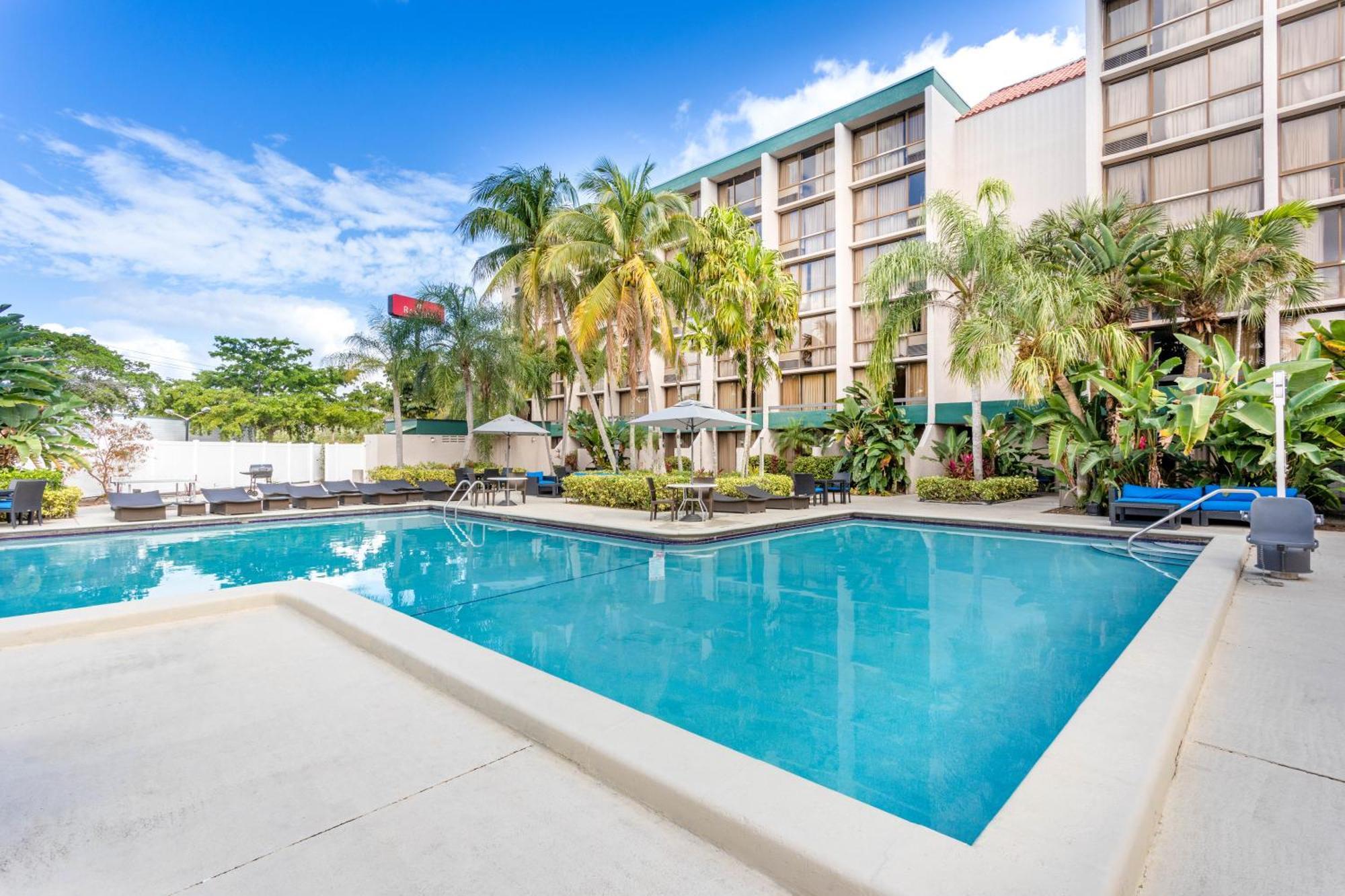 88 Palms Hotel & Event Center West Palm Beach Extérieur photo