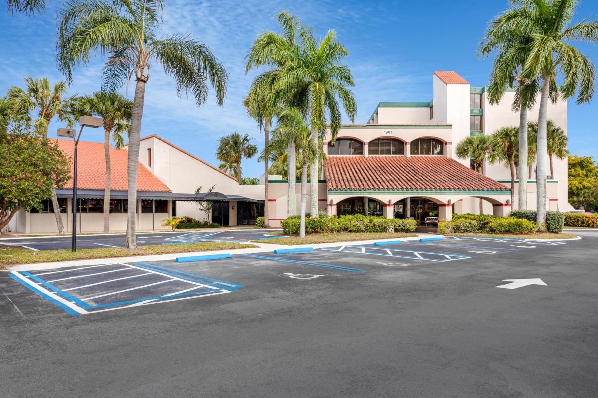 88 Palms Hotel & Event Center West Palm Beach Extérieur photo